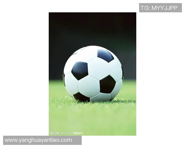 提升你的球场表现选择适合的足球鞋tf让每一次触球都充满自信与力量